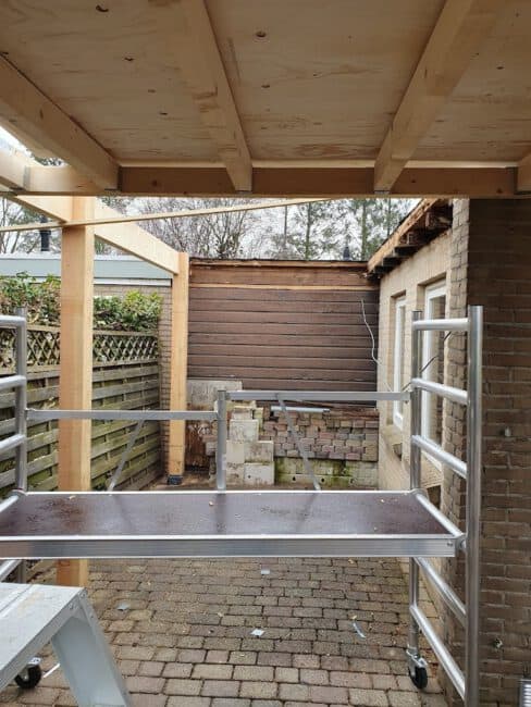 Dakrenovatie en uitbouw Nieuw-Balinge
